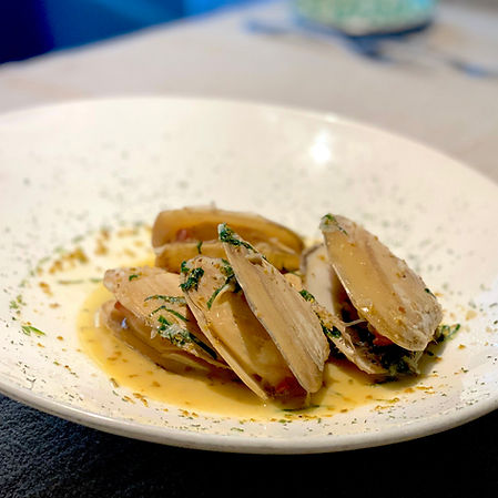TABLE_Dishes_New Zealand Surf Tua Tua Clams.jpg